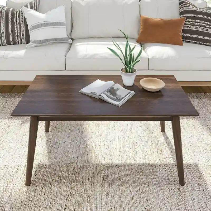 table basse rectangulaire de style médiéval