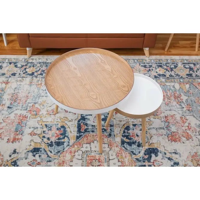 Tables gigognes