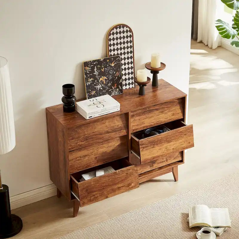 Commode moderne à six tiroirs de style médiéval