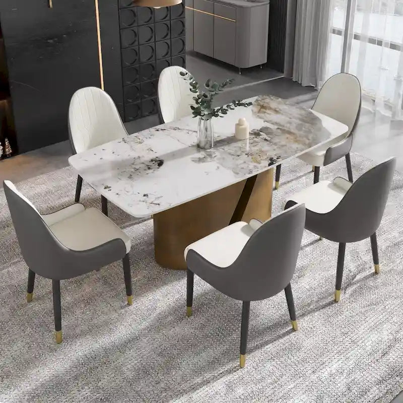 Table de salle à manger de cuisine moderne